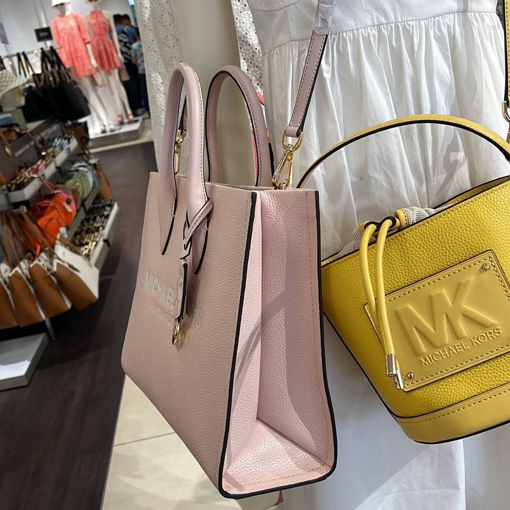 Michael Kors Medium Mirella 35S2G7ZT7L Tote Bag 
Powder Blush Multi
NWT - Picture 7 of 16